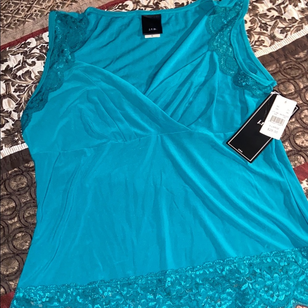 Ladies sleeveless teal top